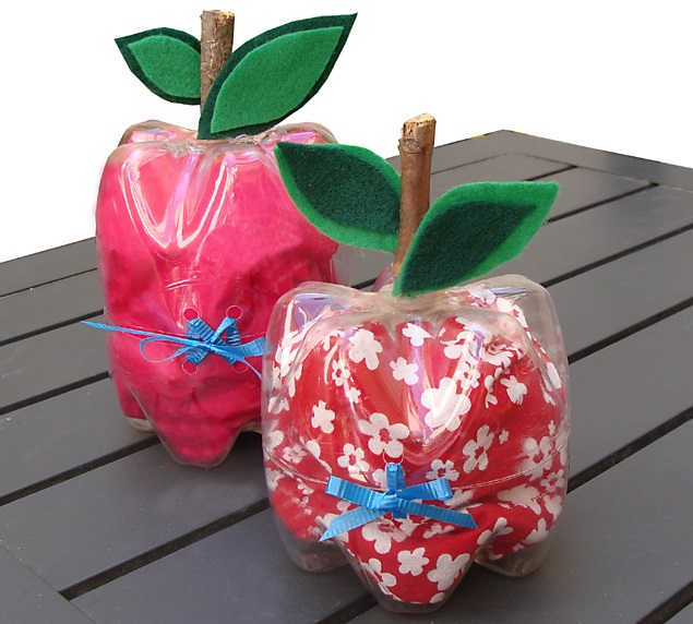 Поделки на праздники Шкатулки яблочки из пластиковых бутылок и ткани