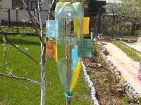 Садовый ветрячок из пластиковых бутылок