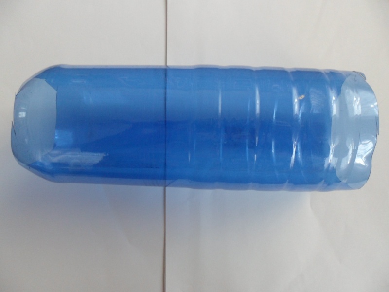 пластиковая бутылка для васильков